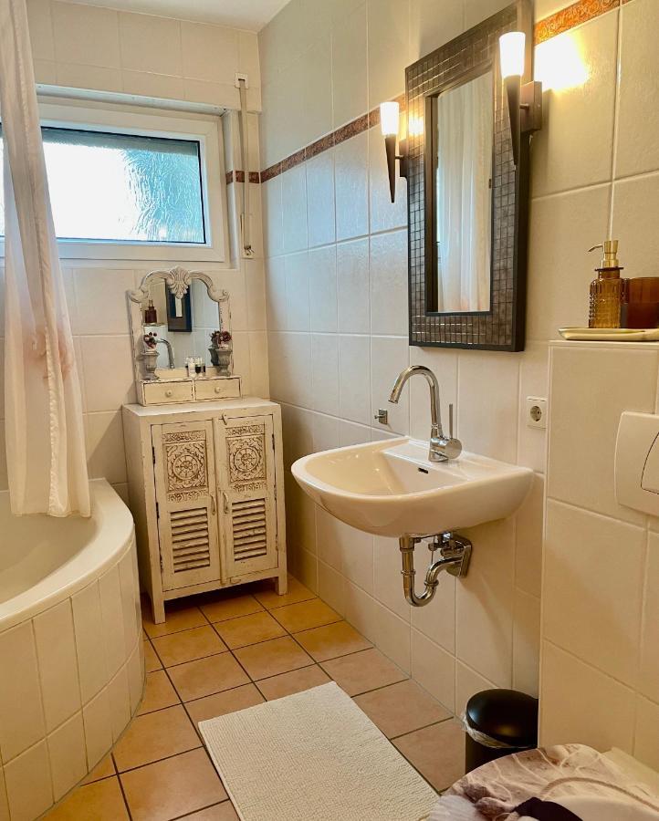 Ferienwohnung Louise 50 M Zum See Kressbronn am Bodensee Esterno foto