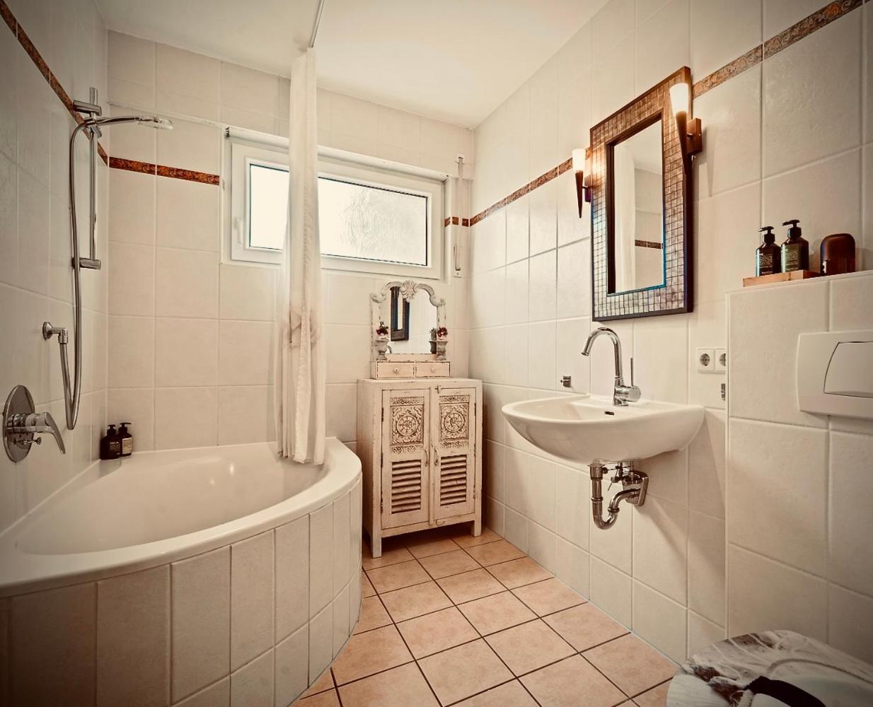 Ferienwohnung Louise 50 M Zum See Kressbronn am Bodensee Esterno foto